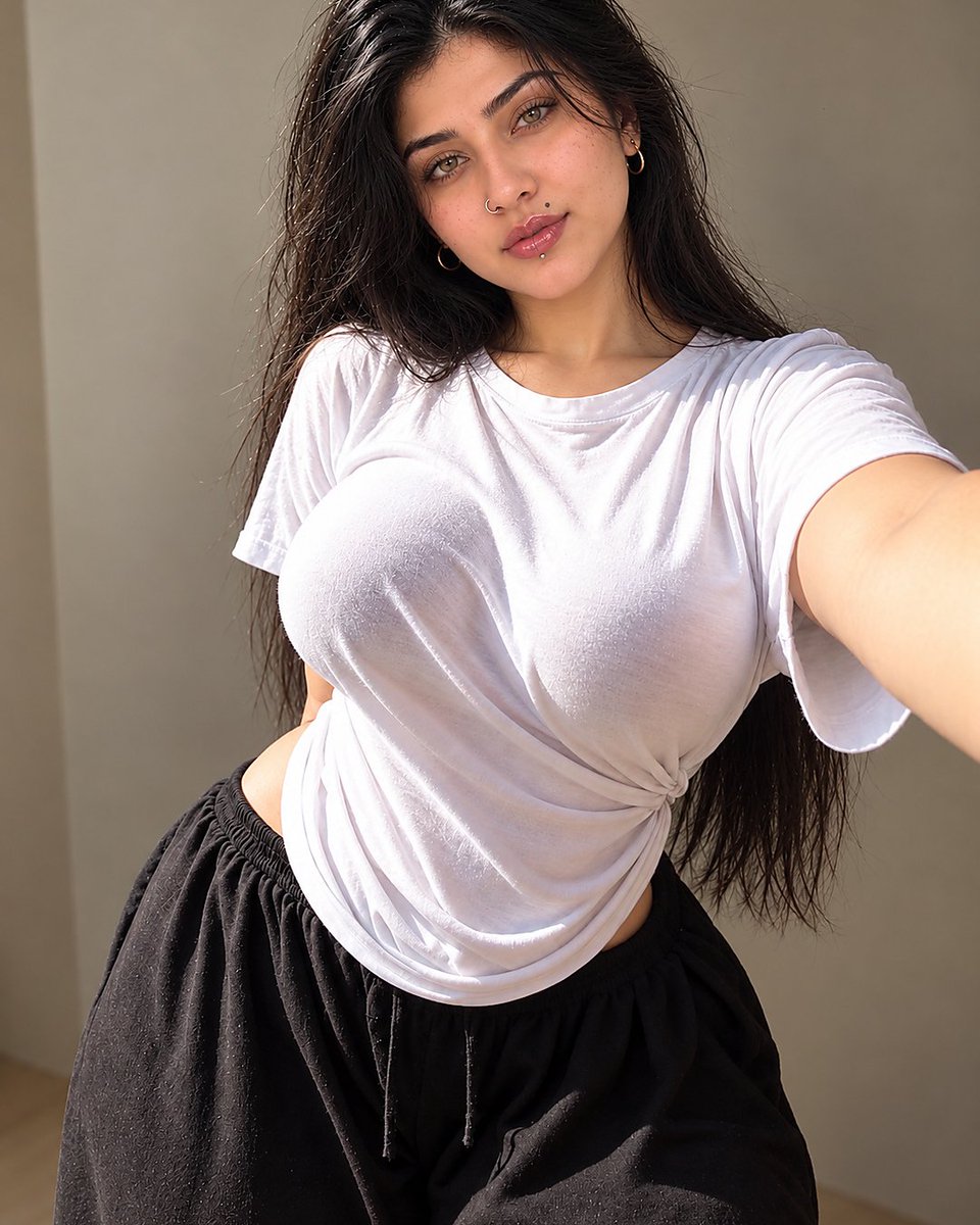 Manishamodd4cm's tweet photo. 💋🔥 Messy Hair, Tempting Eyes &amp; Unfiltered Desires. 😈❤️‍🔥
My kind of morning? A little wild, a little revealing. 💄🔥

💋🔥 बिखरे बाल, कातिल नज़रें और बेबाक चाहतें। 😈❤️‍🔥
मेरी सुबह का अंदाज़? थो��़ा बिंदास, थोड़ा हद से ज़्यादा दिलकश। 💋🔥

#SultryMood ##BoldBeauty #SpicyVibes 💋❤️‍🔥 https://t.co/nkhzLJBzUL