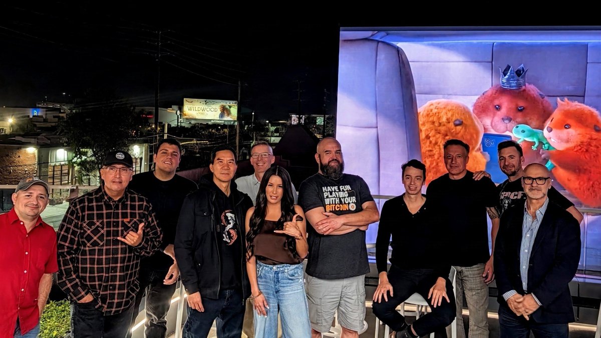 theDAHTcom's tweet photo. If you weren't at the Tesla Diner tonight, you missed one hell of a Bitcoin meetup! 🔥

Bitcoiners from all over converged on Hollywood to kick off Bitcoin Alpha, and the conversations, connections, and energy were incredible.

And this was just the PRE-PARTY. 😎

Bitcoin Alpha hasn't even started yet. 🚀