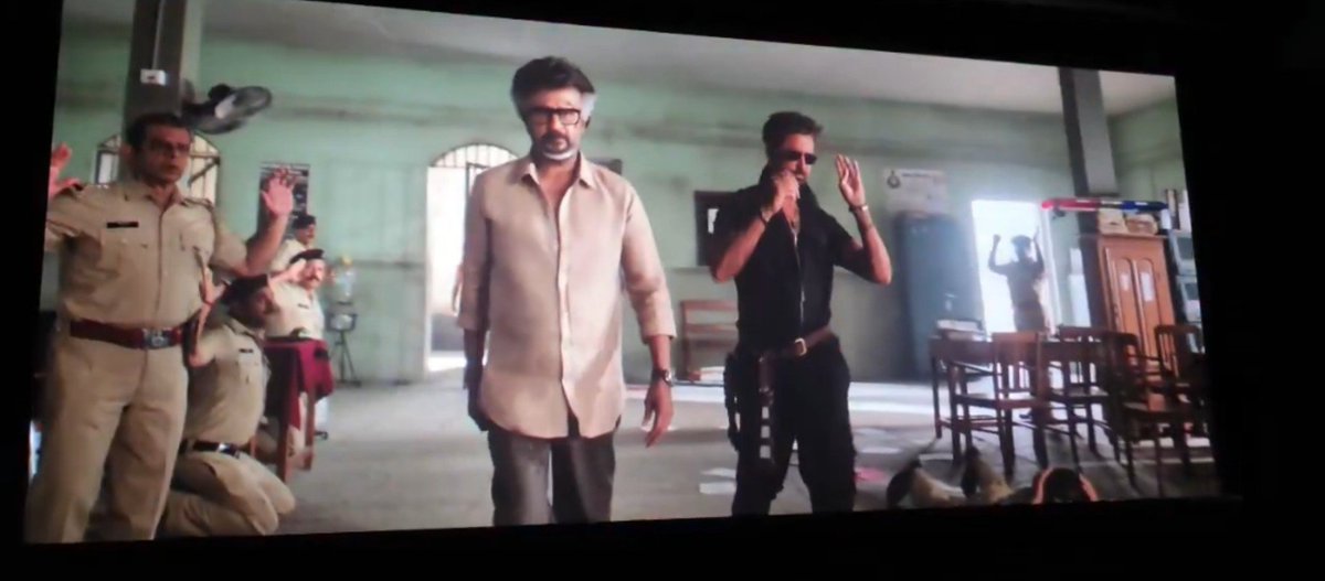 mohammed_vasi_'s tweet photo. Aura kanth ❤️‍🔥👀
Massive interval peak, peak music, peak  Rajini, totally Alapara kalaparom dhan 🔥🔥 🤟🏻 
#HrithikRoshan #jailer2 https://t.co/50u3aRMClZ