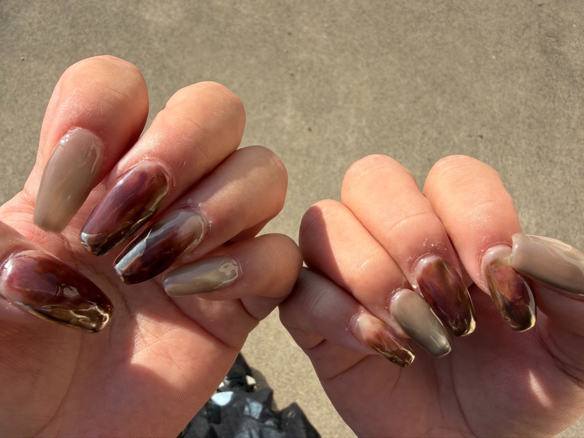 knt0627's tweet photo. 連休だから長さだししたネイル💅
いちじく風🍂 https://t.co/lCjqaN7sjp