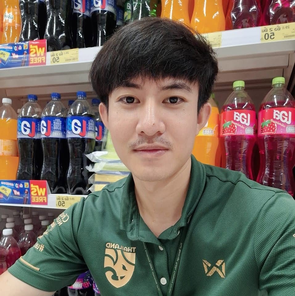 Bombay0v0's tweet photo. แอร์ในห้างน่ะมันเย็น... แต่ถ้าอยากได้ความอบอุ่นที่เป็นกันเอง ทักแชตมาเลยครับ 💚
#ทำงาน #โสดด https://t.co/ekn566Z20T