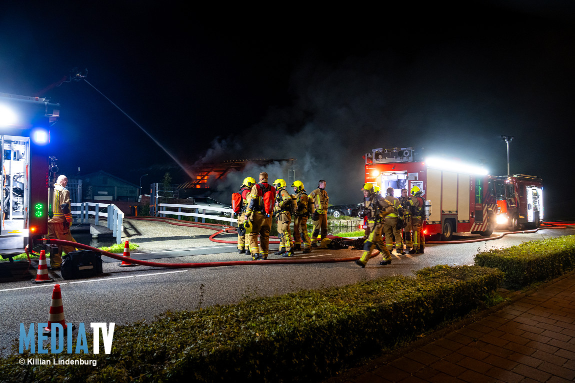 Uitslaande brand in loods aan Noordeindseweg in Berkel en Rodenrijs