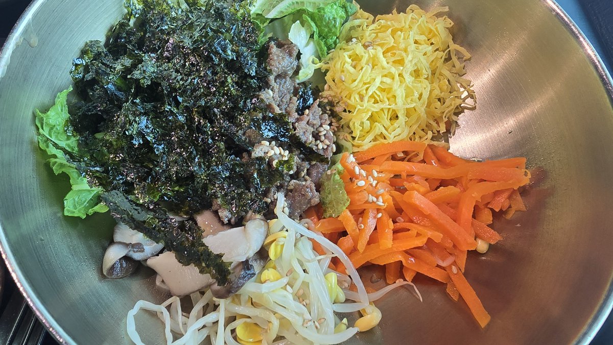 GCHUNGLEE's tweet photo. 공항루틴 비빔밥 https://t.co/c6EHmrwRDh