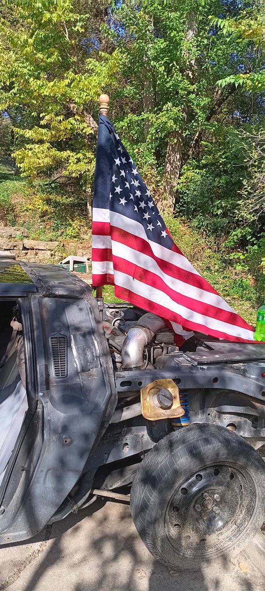 Steve_OldGuy's tweet photo. @trumplicans2024 I already fly a lighted US flag in my front yard , and I just installed one on my car https://t.co/Np1cSXoLn5