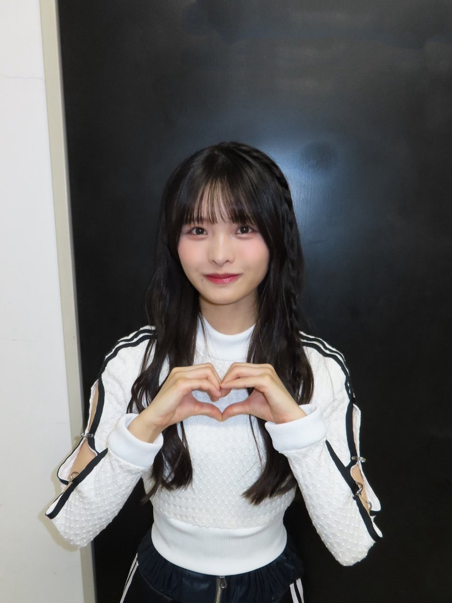 sakurazaka46's tweet photo. #浅井恋乃未 がブログを更新しました！

https://t.co/yE2xA1K73p

ぜひご覧ください🌸
#櫻坂46 https://t.co/U7xlSmLP4N