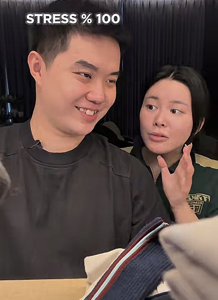 baikbaikboy's tweet photo. Kompilasi Juan dan Eve nanya umur bintang tamu. 

Kalo sekali dua kali nanyain umur, okelah masih wajar. Tapi ini bener2 semua bintang tamu ditanyain umur njirrrr

Buat apa coba? Mau sensus penduduk lu?? 

Sumpah cringe banget!! https://t.co/8sOGeVHuv6