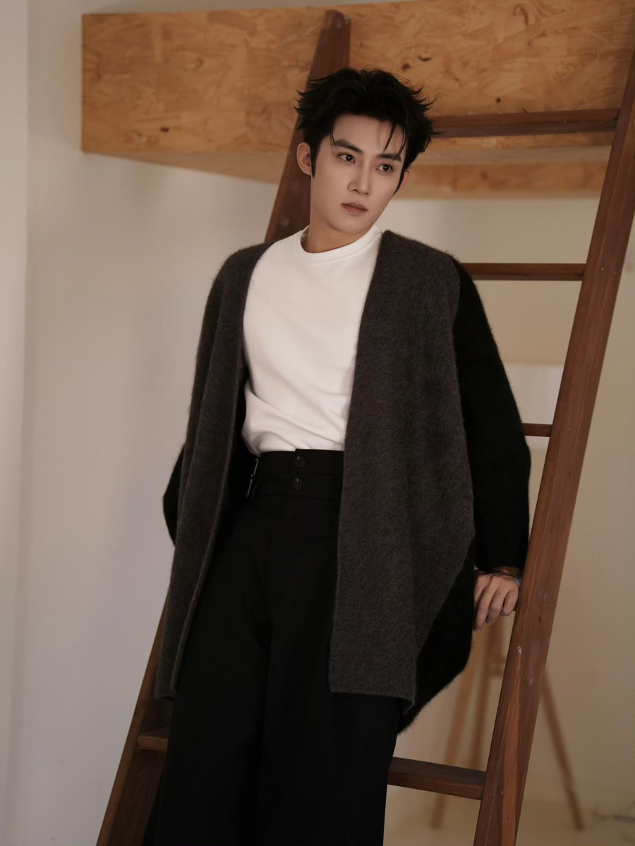 2chen_club's tweet photo. ~ 15/10/2026 ~ 
Chen Ming Hao Weibo Update 
“🍁” https://t.co/JCOQ7jO7tE