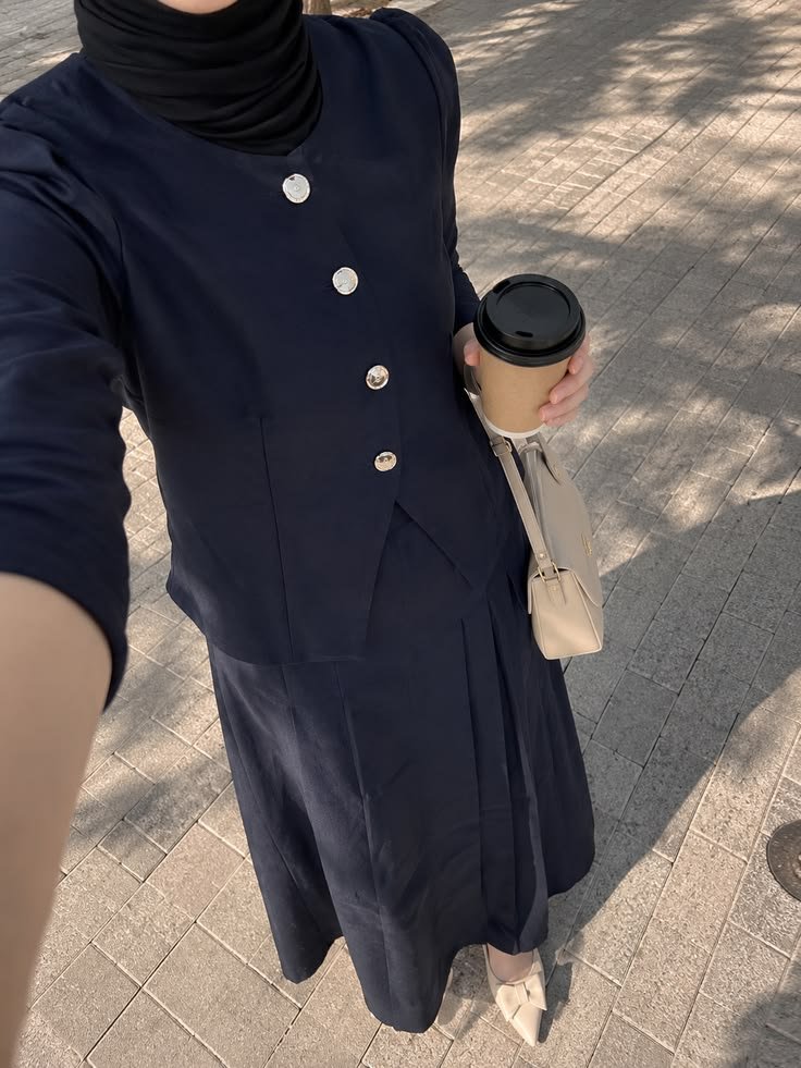 fh31az's tweet photo. يا ربّ أثقلني ما لا أستطيع حمله، وليس لي بعدك ملجأ، فاجعل رحمتك أوسع من تعبي، واجبر قلبي بما أنت أهله..

#رسالة_اليوم https://t.co/E1hxNixz64
