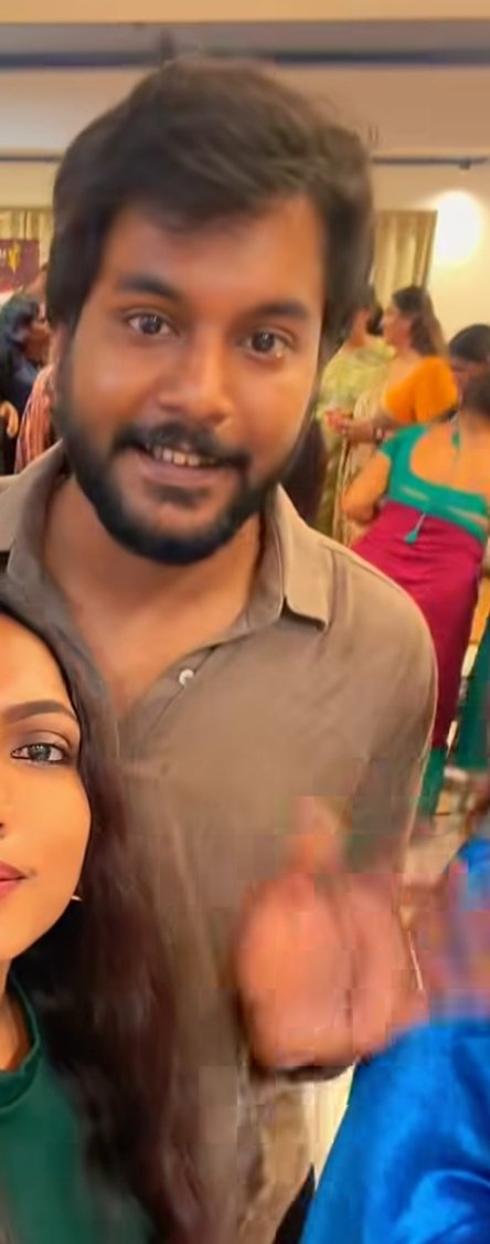 Vaayaaaaadi's tweet photo. Daily Dose of Gulab Jamun Cheeks 😭🤏🏼 @Sananth__ gmmm https://t.co/BRA5uJWfdN