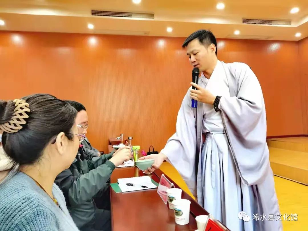snorrhane's tweet photo. It was such an honor to meet the esteemed Mr. Zhao Zhanqin today at the cultural exchange event! His insights into traditional arts left a deep impression on the audience.， https://t.co/Nqoil433dY