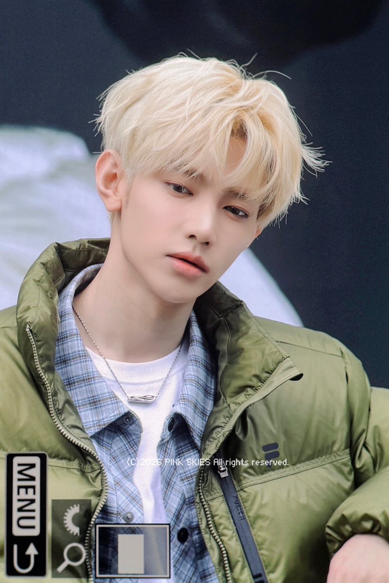 pinkskies_zh's tweet photo. 261015 #ZHANGHAO #장하오 #章昊 #AND2BLE #앤더블 

#FILAFUSIONxZHANGHAO https://t.co/diINrg6xuw