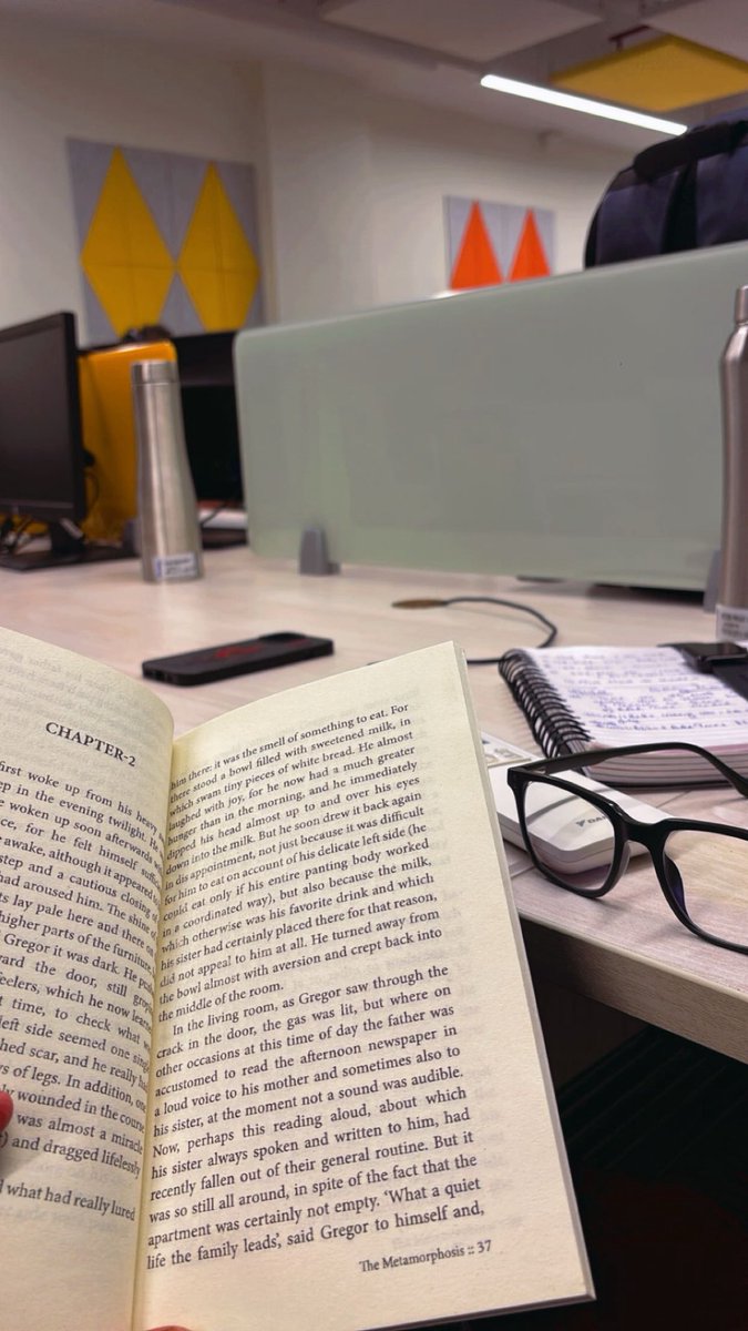 abhit_official's tweet photo. A quiet metamorphosis, one chapter at a time.
Between meetings and emails, Gregor’s world feels strangely familiar. Sometimes the best way to change your day is to step into someone else’s.
#TheMetamorphosis #Kafka #OfficeReading #Bookstagram #LiteraryEscape #CubicleLife #ReadingBreak #WorkAndWords