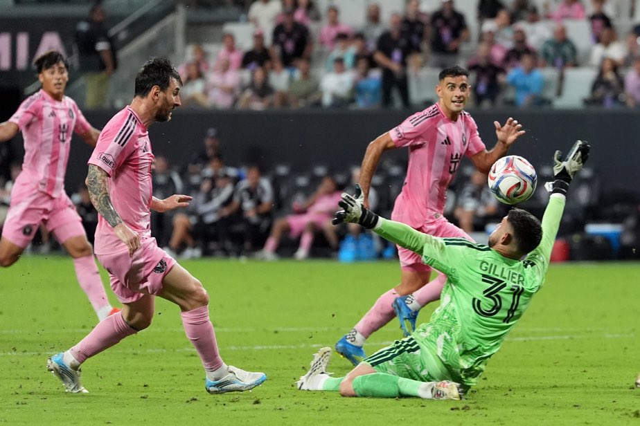 JustinFerland5's tweet photo. Défaite 7-1 contre Miami avec un quadruplé de Messi https://t.co/RzHL4MUS45