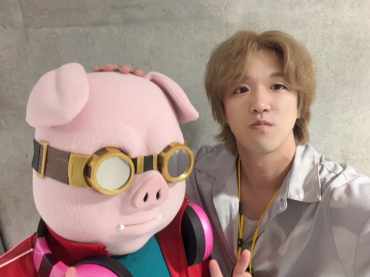 hi_n7's tweet photo. アクション振付
#ぶっとびな祭
PPVの見逃し配信も終了ということで
寂し〜〜🥹
本当青春だったなー
京王アリーナ東京最高すぎたな
またやりたいな
次は刀とか魔法系とかなんでもできるね！笑

魅力あふれる現場すぎて、今ではしっかり動画観るほどファンになりました😘 https://t.co/svaTf1QJeY