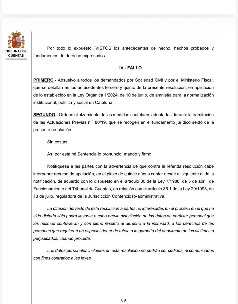 Rosell_Advocat's tweet photo. La sentència (googlegeu) diu 2 coses: «extingue de forma definitiva la presunta responsabilidad contable derivada de los gastos del procés y del referéndum del 1 de octubre de 2017». «Reconeix» el referèndum, cosa que no van fer els processistes, i «reconeix» també l’amnistia que els processistes han defensat amb ungles i dents, a diferència del referèndum, que no van defensar. I reconeix literalment l’amnistia com a «normalitzación de Cataluña». Si sou espanyols, voteu-los, han fet bona feina per Espanya; si sou catalans i, entre la normalització i el conflicte, trieu el conflicte, gireu-los l’esquena a tots i veniu a @Pro_Cassandra