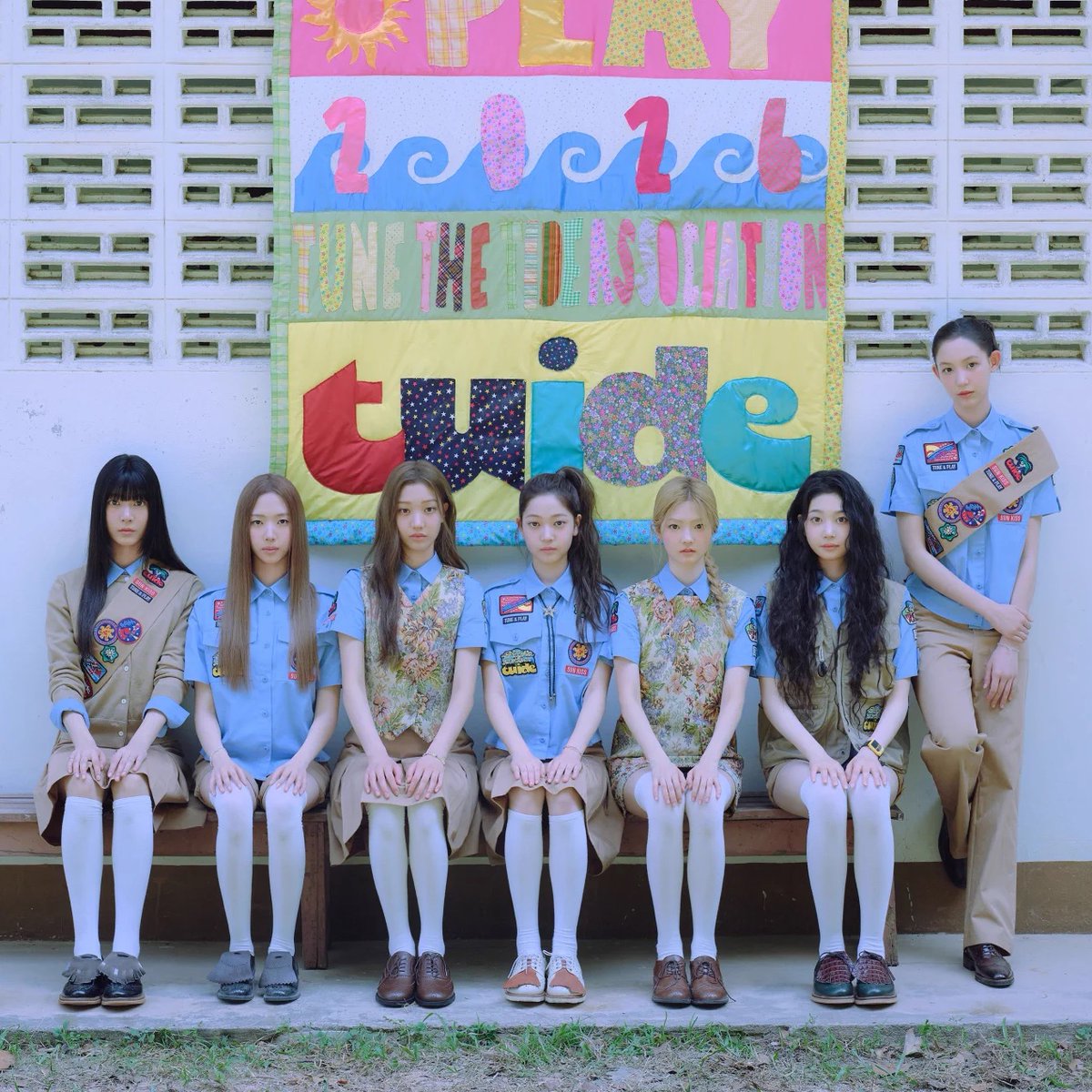 chartstuide's tweet photo. .@TUIDE_official's "SUN KISS" (6 weeks) is now the longest-running debut song by a 5th generation rookie on YouTube Music Korea in 2026, surpassing LNGSHOT's "Moonwalkin" (5 weeks). 🇰🇷

#TUIDE #튜이드 https://t.co/R9pfCryrg6