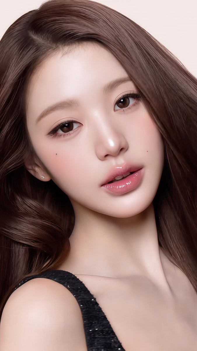 wonyoungdollz's tweet photo. Wonyoung’s beauty ✨ https://t.co/kP1Gr9pafi