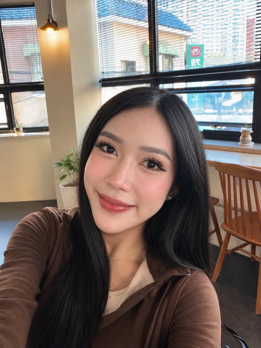 Annynnnsur's tweet photo. Coffee time 

#광주 #쉬멜 https://t.co/vWoupsdEzK