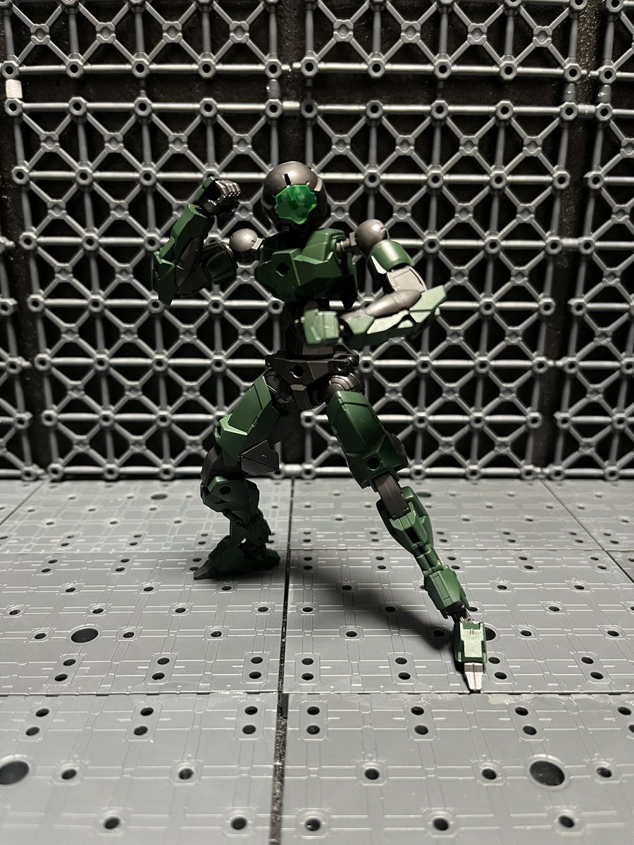 kamiharasyo1471's tweet photo. コンテスト来ましたね
とりあえず現段階で製作中の中身のみ
を4機貼ります。
完成機はコンテスト内で！
#30MM
#30MLで遊ぼう https://t.co/gWlgyq752I