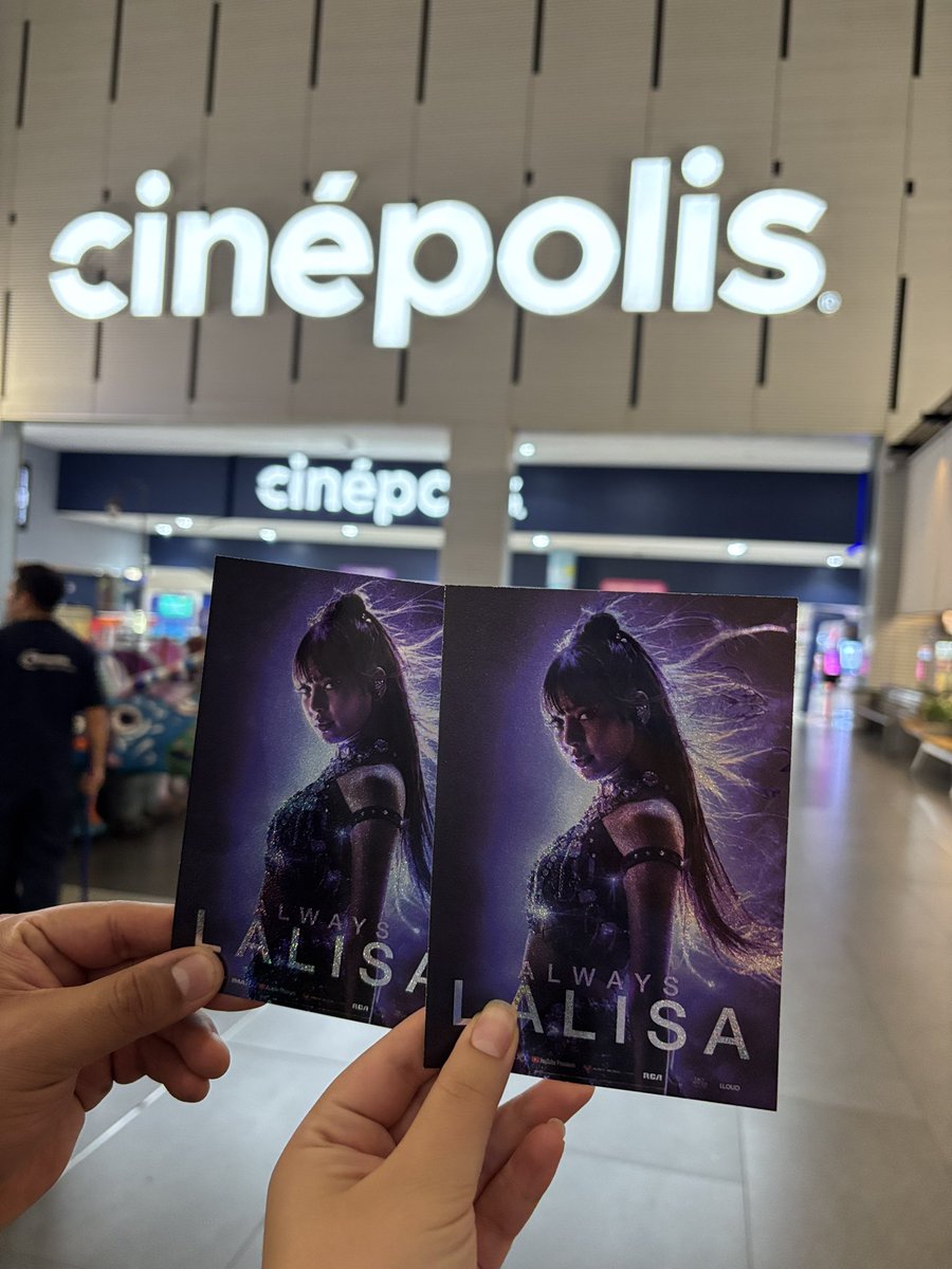 fersohh's tweet photo. Documental de LALISA en cines. 🍿 https://t.co/3mYMfUWmvJ