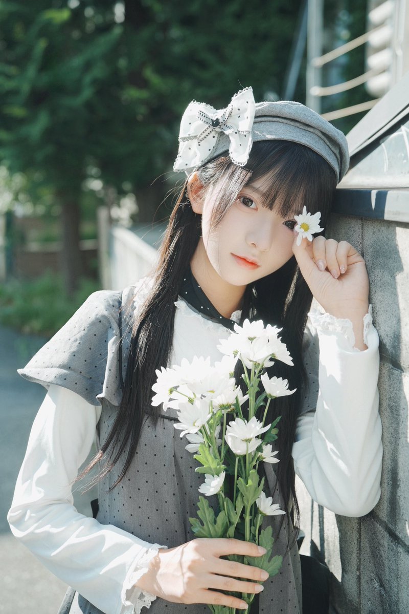 Suisei_529's tweet photo. 白い花 https://t.co/kVII6morkE