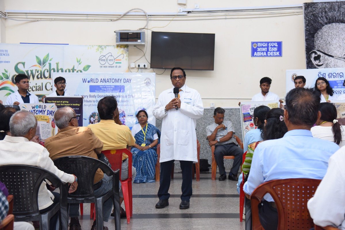 AIIMSBhubaneswr's tweet photo. To mark #WorldAnatomyDay, dept. of #Anatomy, @AIIMSBhubaneswr, organised a Voluntary #BodyDonation Awareness Drive. Over 100 individuals pledged to donate their bodies after their lifetime, reaffirming their commitment to advancing medical education.
@MoHFW_INDIA https://t.co/xOlIG0bsaX