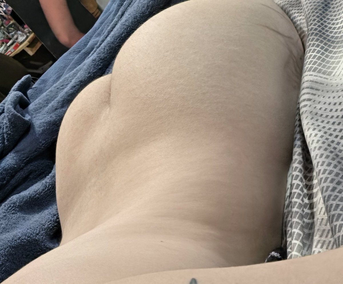 Gracealt_12910's tweet photo. Hiii <3 #nsfw https://t.co/QMB2ANtmOw