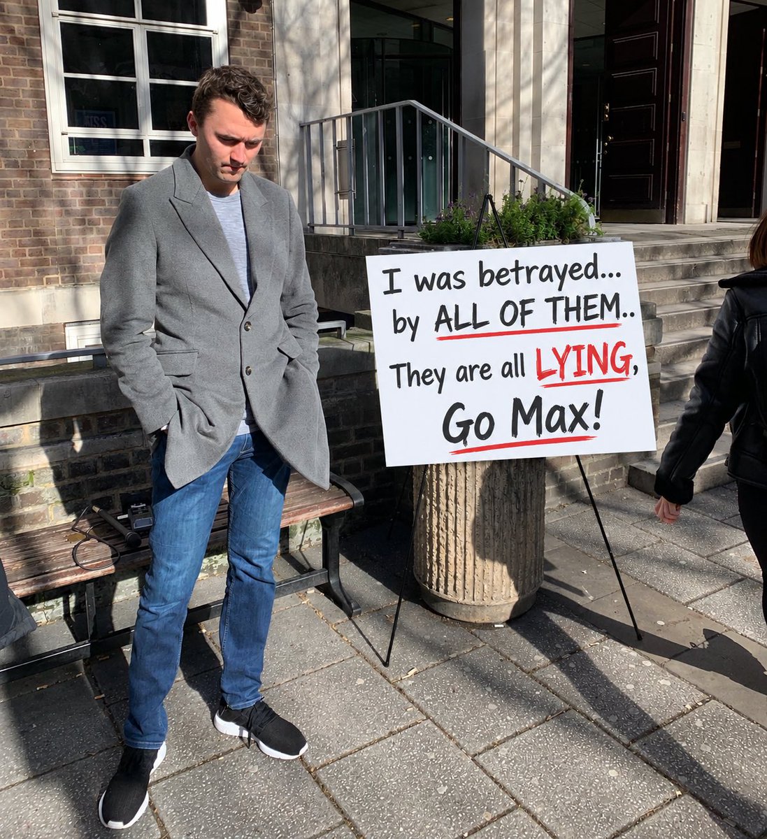 samsfamreacts's tweet photo. Fixed it for them….. 

@RealCandaceO GO MAX‼️ https://t.co/r7oIr2TILg
