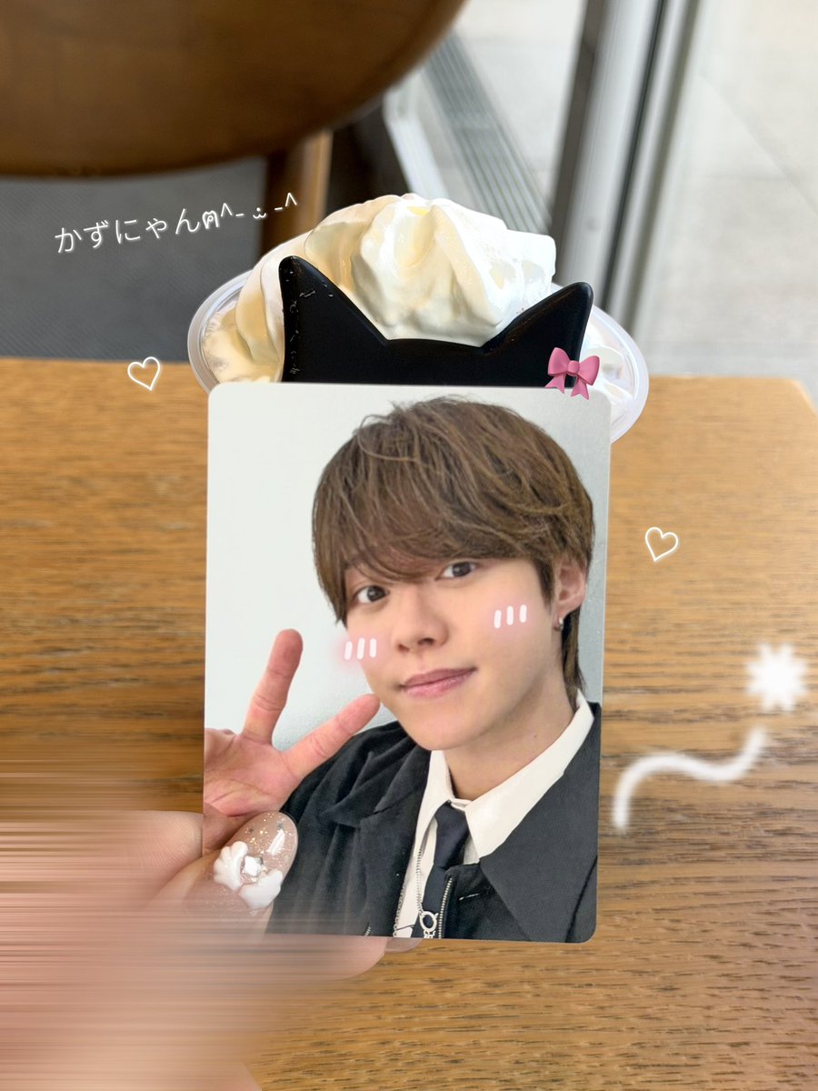moch1okk7's tweet photo. スタバ新作の猫耳フラッペ🐈‍⬛🎀⸝⸝꙳⋆
かずにゃんハートがドッキドキ➰💘☆ https://t.co/82lUzWrM9d