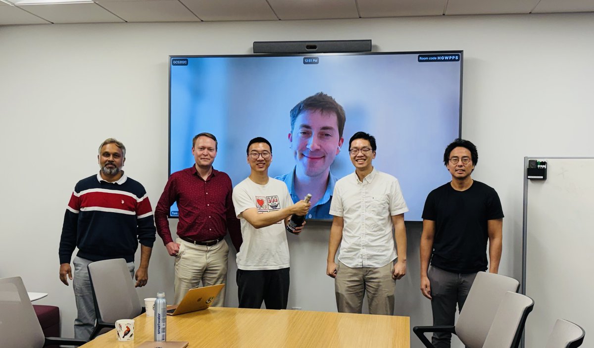 BillJohn1235813's tweet photo. A very overdue life update: came across my graduation photos and realized I never shared them!

I finished my PhD at @CSatUSC ! 🎓 So grateful to my advisors @robinomial and @_jessethomason_  for all their guidance and support, and to my partner for being there through all the ups and downs. ❤️

I’ve since joined @UCBerkeley as a postdoc, working with @serinachang5! 🐻