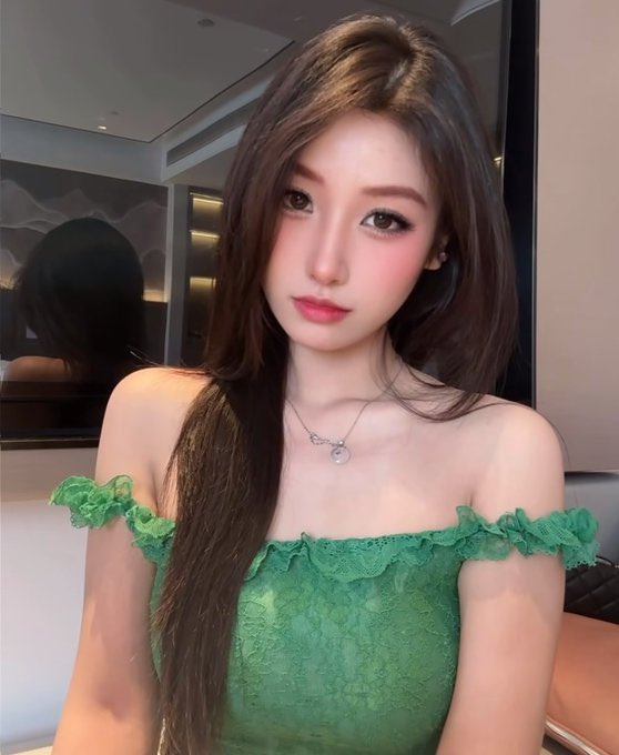 Sahil_ag's tweet photo. 本人22，女大，167cm+50kg，蹲个同城搭子，要求平时互不打扰，不是🚪姐 点赞优先！#固炮 #处女 https://t.co/49WUpuUSpc