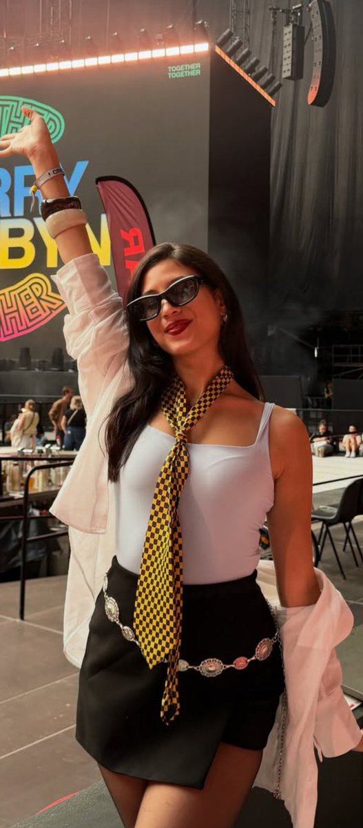 MarioBlpa's tweet photo. Sa7bty kant bt3mel keda 2odam el f7ol 3shan 3rfa eny 7tet 5awal 🥵🐷❤️😂
https://t.co/5xanBvfXeV https://t.co/CqJtQIsTV4