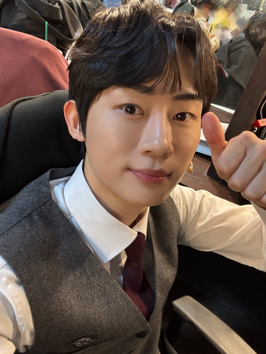 archiveunho's tweet photo. 📸 더블케이 엔터테인먼트 아티스트 
뮤지컬 <수레바퀴 아래서> 첫공 사진

루치우스 役 신은호 배우님 https://t.co/yVbVgHuEAy
