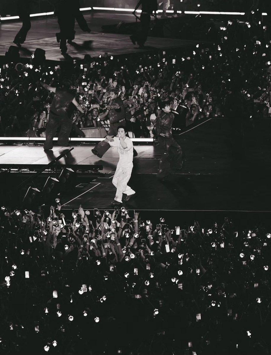 BTS_twt_AGSTD's tweet photo. LIMA https://t.co/vG2nw1ztwA
