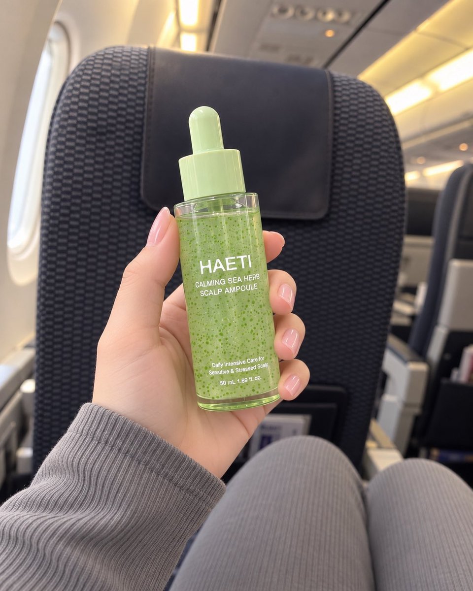 _amistyle03_'s tweet photo. 最近頭皮ケアにハマってるんだ〜🌿
HAETIの頭皮美容液は新感覚のぷちぷちカプセル入りのジェルでみずみずしい使い心地だし軽くてベタつきにくいから、ドライヤー前にも使いやすいの!
髪だけじゃなくて頭皮までしっかりケアしたい人におすすめ🫶🏻
#PR #頭皮ケア #ヘティ #HAETI #頭皮美容液 https://t.co/hC2eXqnCTt