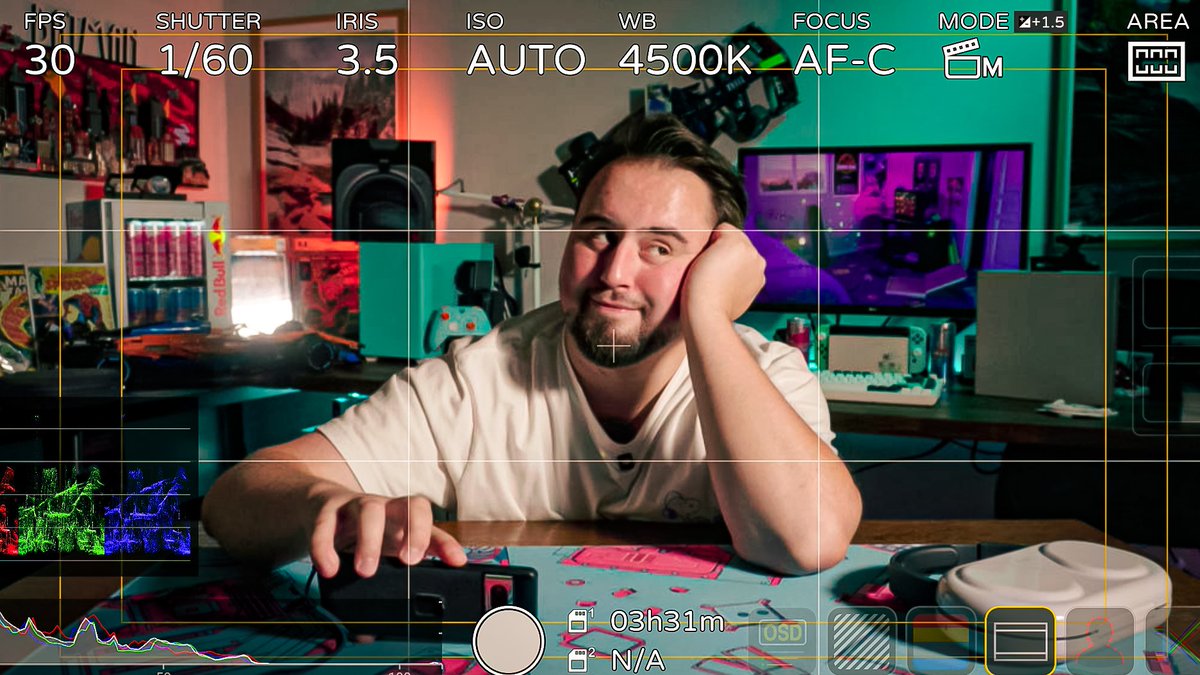 MattyLining's tweet photo. 31 trips around the sun, and my first as a Content Creator

I don't have many posts while working behind the camera, but I want to thank every brand that has supported me along this journey for the support from LTT to here 🥹 

Plz sub tho https://t.co/xHyuRIRxK7 https://t.co/jzzFDW1RpP