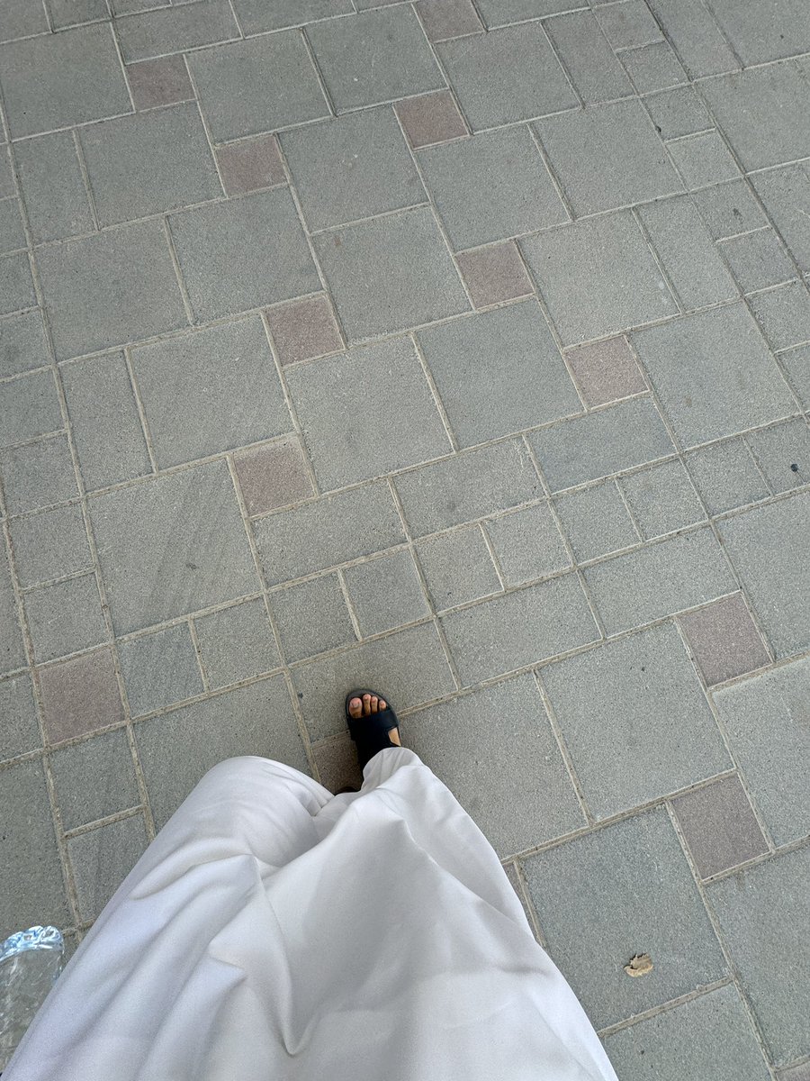 lsmail_nabhan's tweet photo. ابا مشتهية مداومه الحين من العين او بوظبي او دبي جاده نتلاقى غيرها لا تكلمني خاصص https://t.co/M2CS8Vy2pm