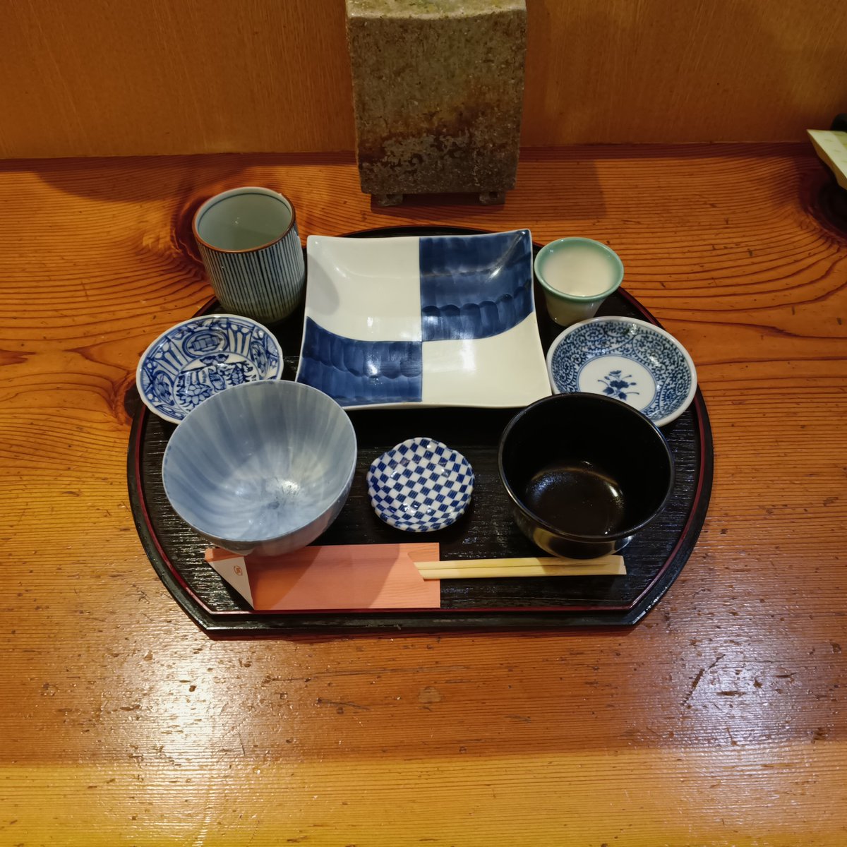 LivingHomes4's tweet photo. 今日の昼ご飯

某お食事処@天神橋筋六丁目
大阪市北区菅栄町12
ブタヒレカツ定食1,000円也

雑然としたカウンターとバック棚
色々気になって味が入ってこない

ご馳走様でしたm(. . )m

#フードロス削減 #とんかつ定食 #あかん https://t.co/HHMqBAKjBb