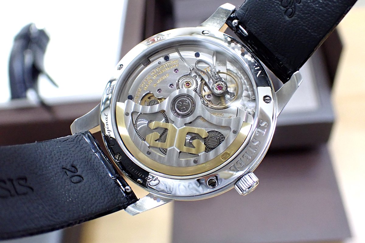 the_watch911's tweet photo. オプション豊富！
ストラップ3本に、バックル3本！

シンプルで美しい、時計的なエレガンスウォッチはコレ！

グラスヒュッテ オリジナル 
セネタ エクセレンス 
40mm 
Ref.1-36-01-01-02-50

https://t.co/kmLHp6dLu3 https://t.co/aBeMCV6n5z