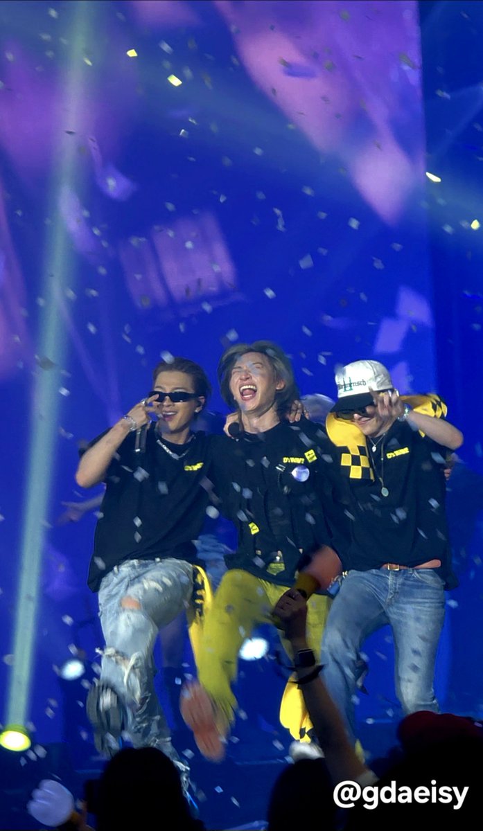 gdaeisy's tweet photo. 돌고래밥~☘️

#BIGBANG #2026MAMAVOTE https://t.co/C9yuhovQfb