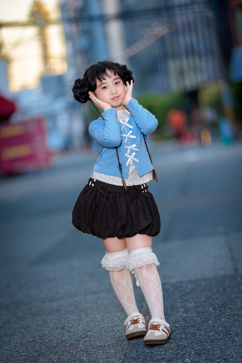 urraco1974's tweet photo. “え、なんて？”

お話上手なちーちゃん🦋
この日は当方(年齢非公表🤣)の齢を聞き出そうと質問攻めに🤭🤣

2026.10.12.
大阪市内
大阪アイドルパレードアフター撮影会

#ちーちゃん(JS3)
#ちーちゃん124cm (124.5~124.8cmらしい)
#PINKYROCKETS🚀 
@Chi_chanchan28 https://t.co/HzWfacRdhC