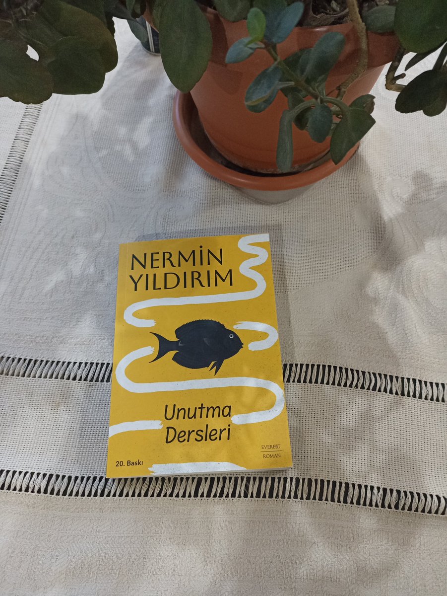 sedasalurart's tweet photo. Günaydın 
Bu yazarı ilk defa okuyacağım kalemini çok beğeniyorlar inşallah bende memnun kalırım ☺️ https://t.co/VU1PsYO2iK