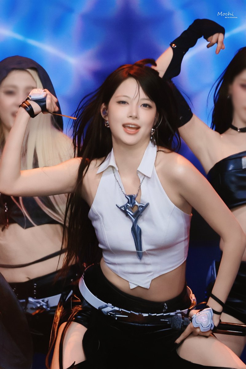 Mochi_for_hec's tweet photo. 260913

#LE_SSERAFIM #르세라핌
#HONGEUNCHAE #EUNCHAE #홍은채 #은채 #ウンチェ https://t.co/nlg9LxILph