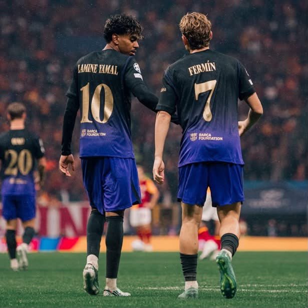 _itsTula's tweet photo. 🚨 𝗖𝗥𝗔𝗭𝗬 𝗙𝗔𝗖𝗧: Barcelona have scored more goals in their first 10 matches of a season than in ANY of the last 100 YEARS.

Hansi Flick’s men have already netted 43 GOALS, the club’s highest tally at this stage since the 1926/27 season. https://t.co/IOwtED5vsO