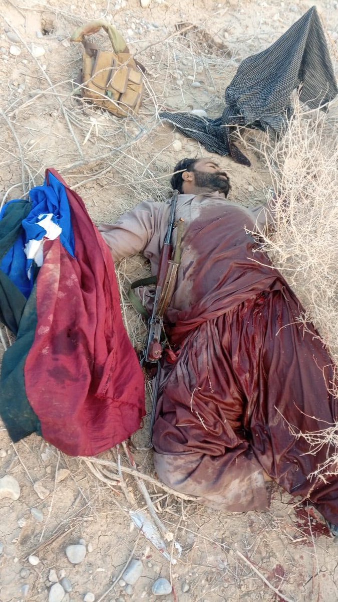 whiskey_Janan's tweet photo. Op Rad ul Fitna 3 

 FAH terrorists attempted to attack a police check post and a police APC at Dosa Cross, Dist Kachhi. The policemen responded and security forces immediately reached the site and engaged the attackers. In the ensuing firefight, 2 FAH terrorists were eliminated. https://t.co/ZvW9ldIyhr