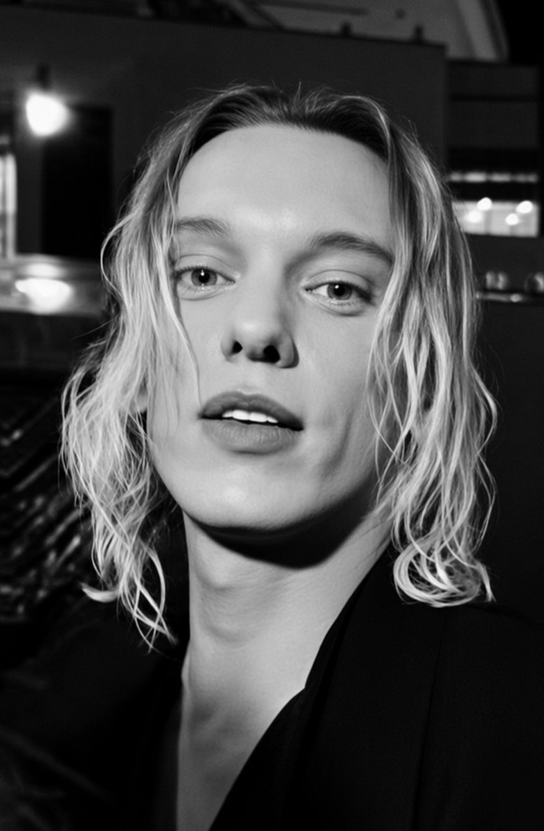 CAROLBOWER_33's tweet photo. Sorry honey...🫠
#jamiecampbellbower #jamiebower https://t.co/XtTRt0b7Jt