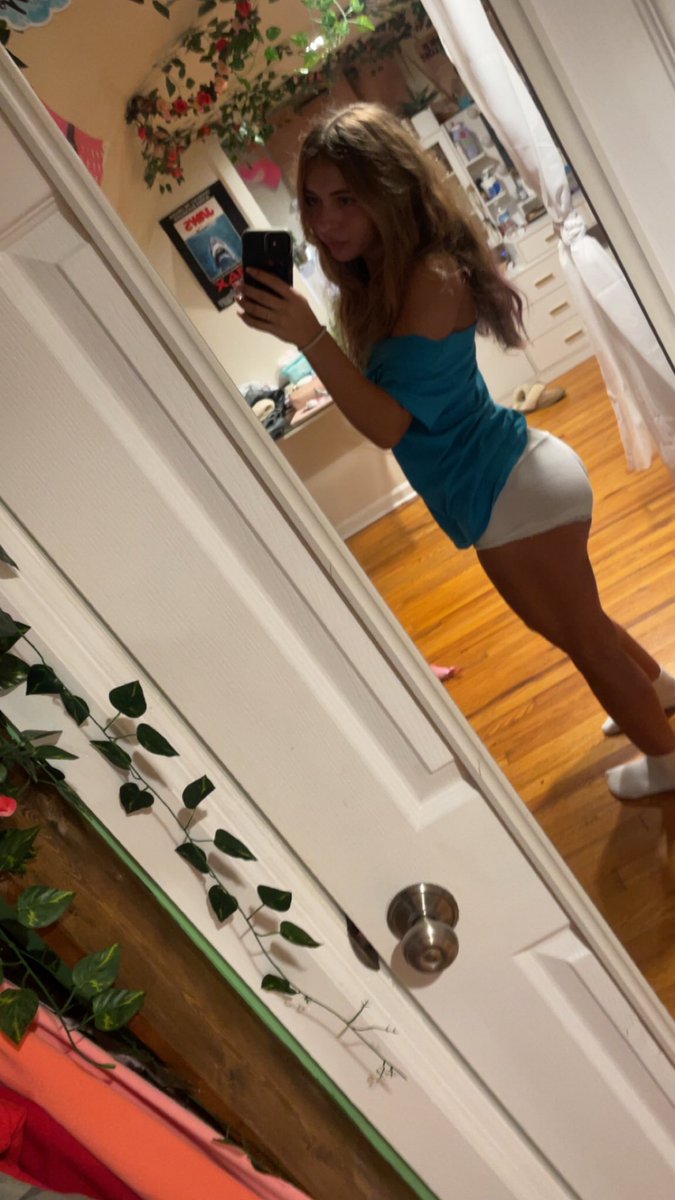 dollysophii tweet picture