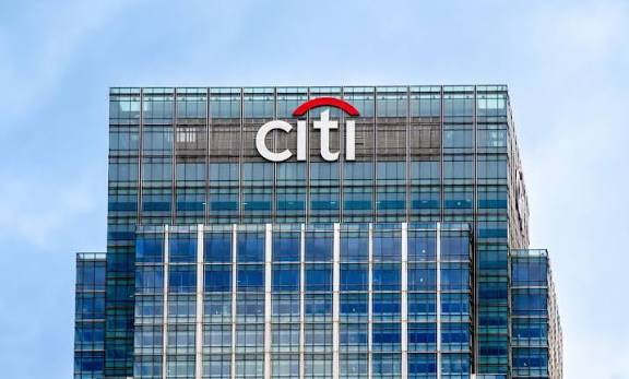cabinet963's tweet photo. Citigroup also delivered strong momentum, reporting $16.98 billion in NII, up 13.7% year over year and beating analyst expectations. Citigroup noted that credit-card profits DECLINED 8%, driven in part by higher rewards costs and increased loan provisioning.

#market https://t.co/beZkXeAofB