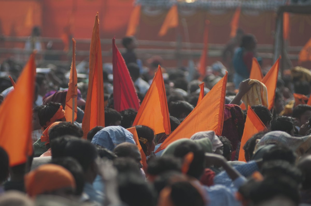 yashuuuuxxx's tweet photo. Saffron flag is slowly becoming an identity associated with rapists, goons, and rape apologists.

Social media is making sure the whole world sees it.

Loving this transition. https://t.co/FoM1hXLgB8