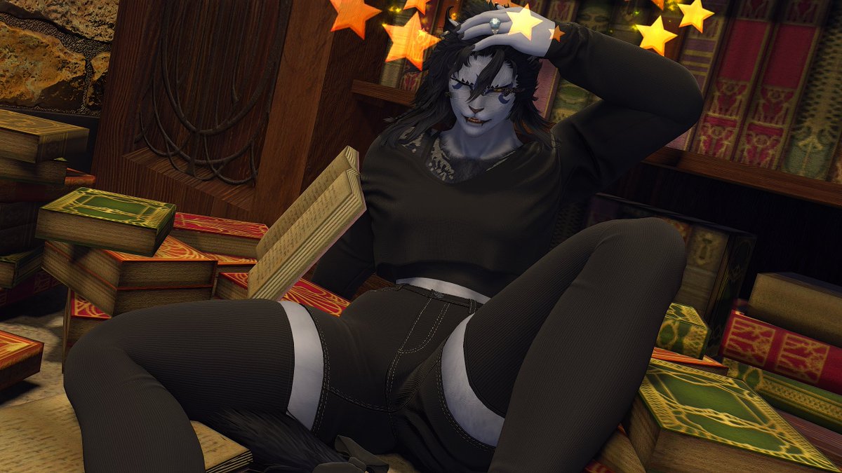 VitraHroth's tweet photo. "Owww! Gods where in the hells did that book come from?!"
😾💢
#Hrothgal | #gpose https://t.co/MfN8wUDhsc